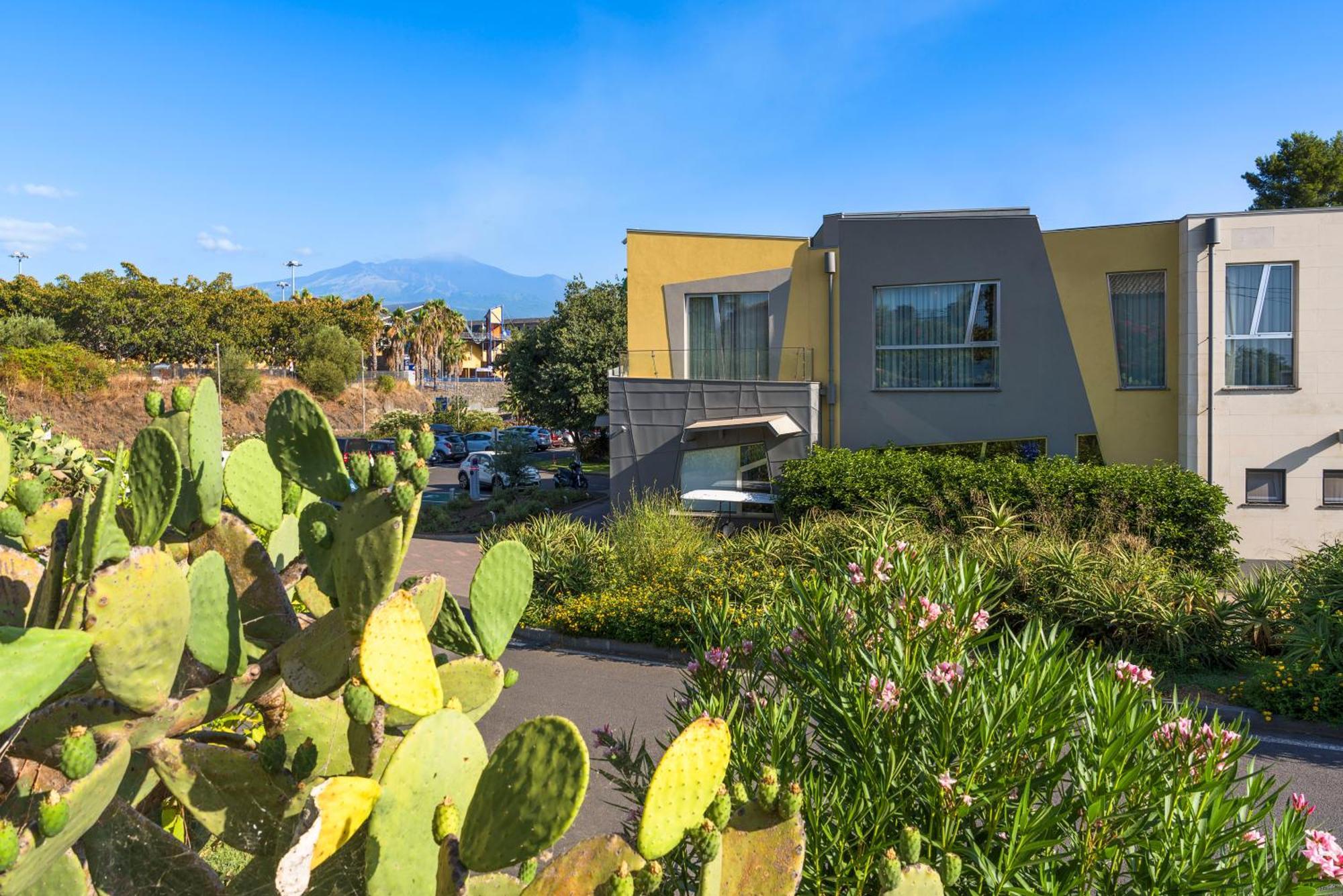 Hotel Ibis Styles Catania Acireale Exterior foto