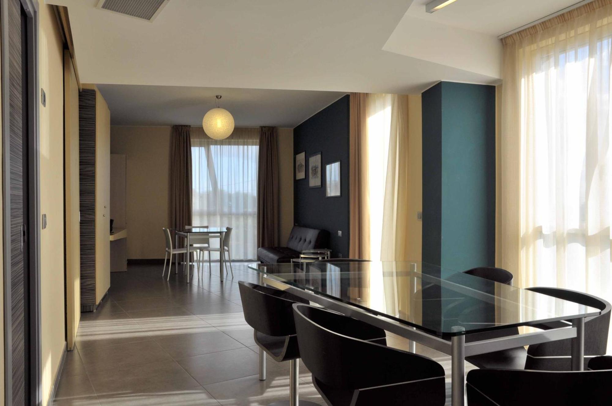 Hotel Ibis Styles Catania Acireale Exterior foto